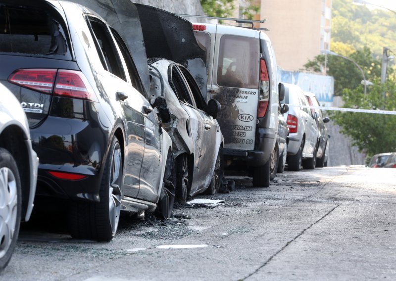 Nakon noćašnje eksplozije u Rijeci oglasio se nezavisni vijećnik Pavela: Rastočine gore, a policija šuti