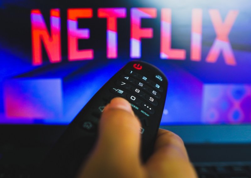 Netflix je krenuo s naplatom za dijeljenje lozinki. Ovako je to izgledalo u praksi