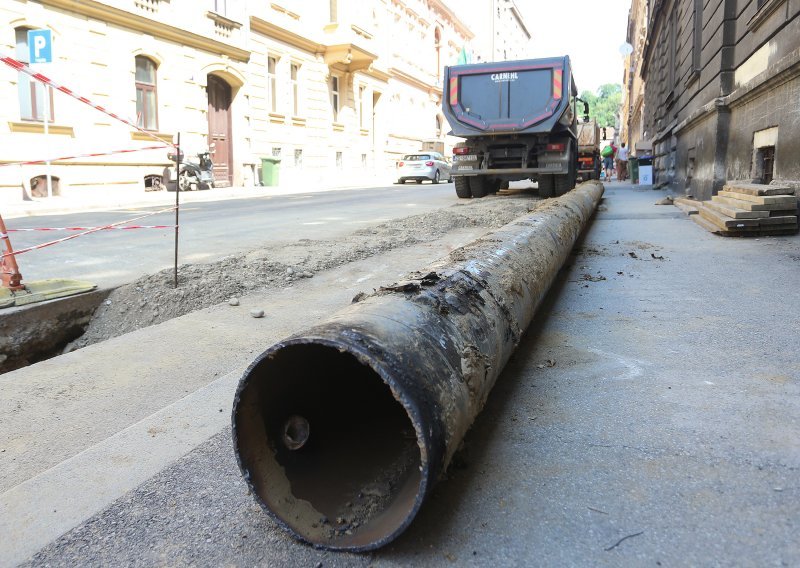 Obustavljen protok ruskog plina preko ključne tranzitne točke u Ukrajini