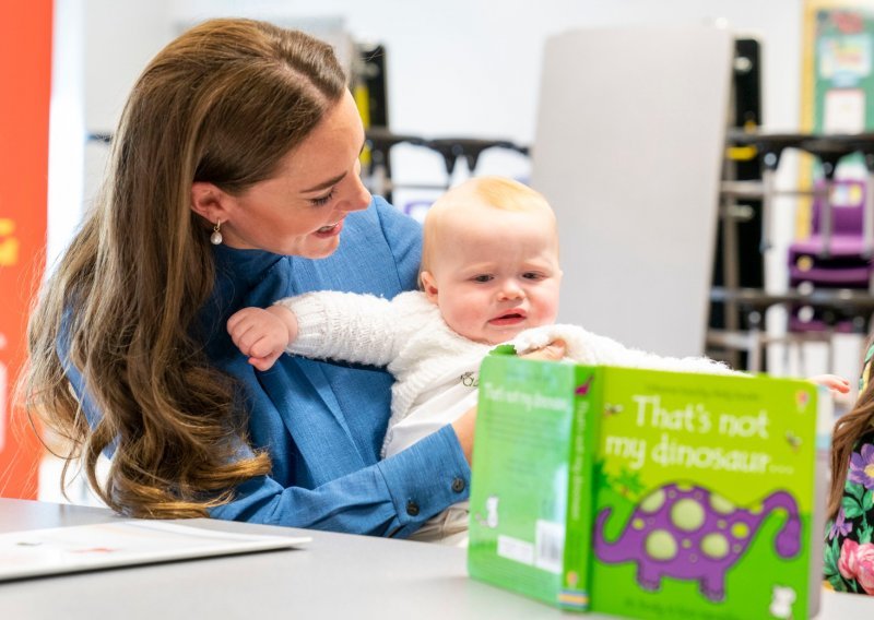 Nakon što je tijekom posjeta Škotskoj Kate Middleton u krilo stavila bebu, princ William otkrio da ima razloga za zabrinutost