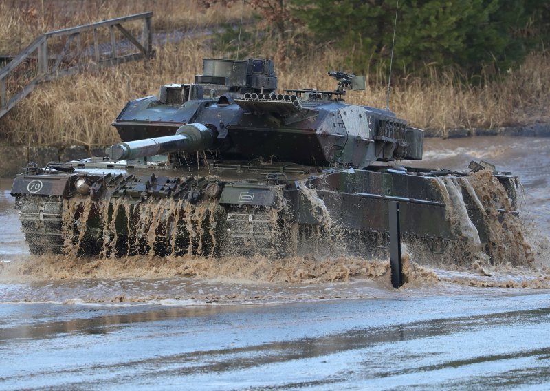 Češka pregovara s Njemačkom o nabavi tenkova, svoje šalje u Ukrajinu