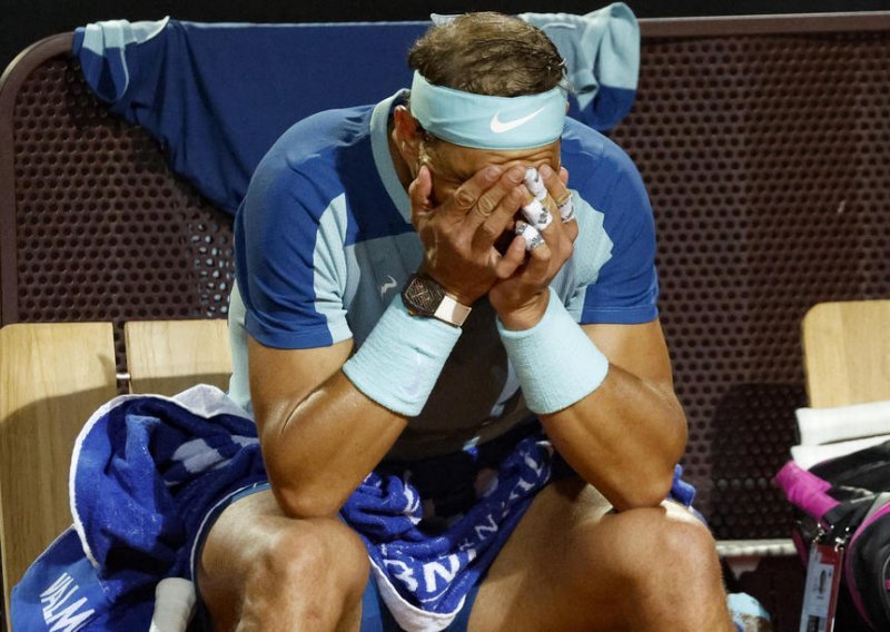 Šok u Rimu; Rafa Nadal ispao već u osmini finala, 'kralj zemlje' ostao je bez titule na turniru kojeg je osvajao deset puta...