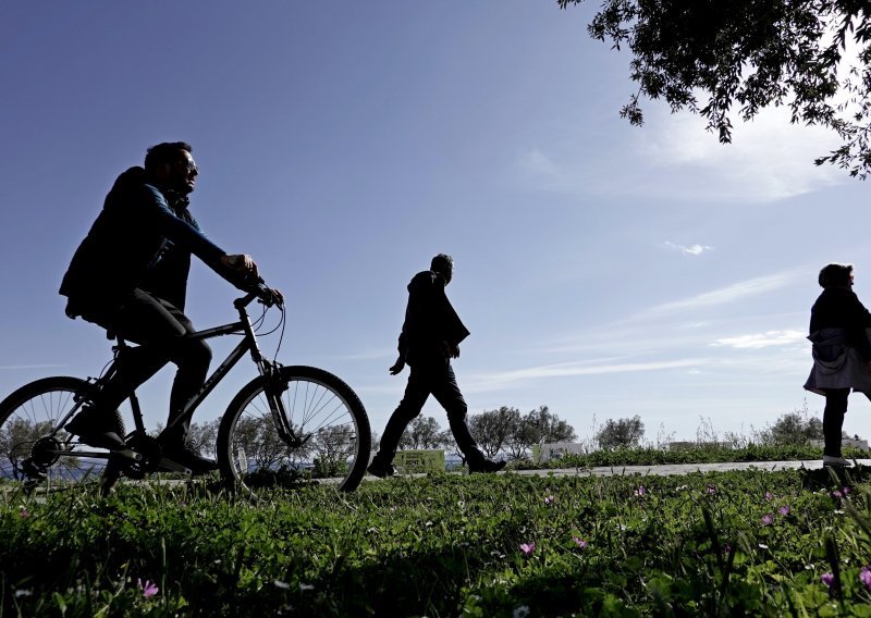 Nastavljaju se ljetne temperature, poslijepodne u dijelu Hrvatske ipak kiša