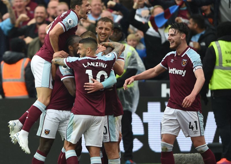 [FOTO] Drama u Engleskoj! West Ham United zaustavio Manchester City; Riyad Mahrez promašio penal za pobjedu