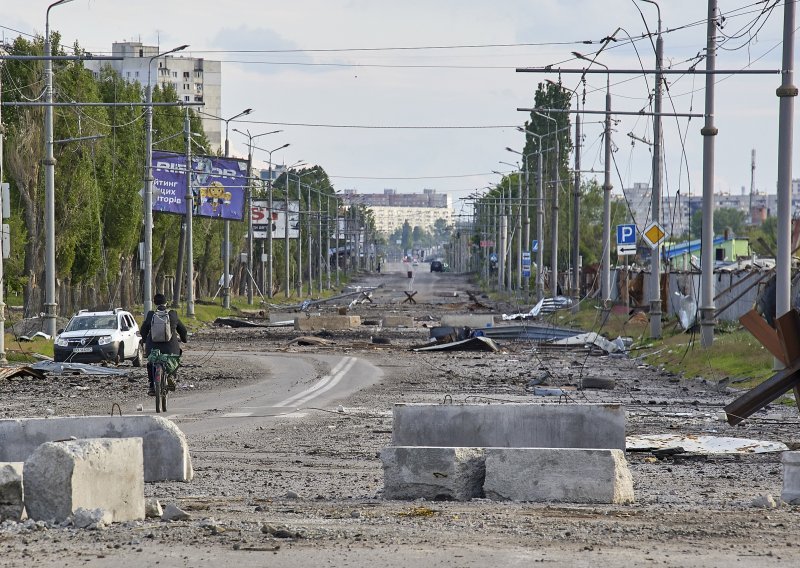 Petnaest osoba ubijeno u napadu na Harkiv