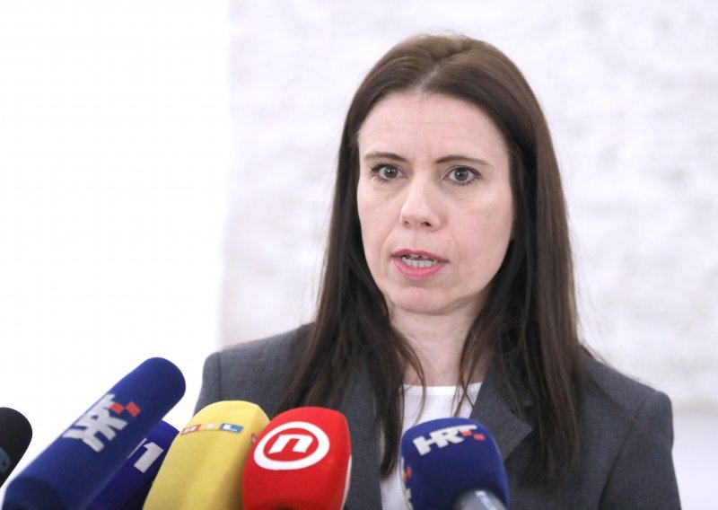 Peović: Progresivna opozicija se okuplja oko ideje vraćanja pobačaja u Ustav