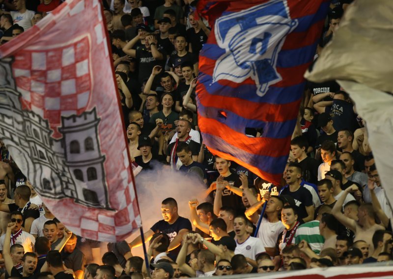 [VIDEO/FOTO] Oduševljeni Brazilci snimili dokumentarac o Torcidi i fenomenu zvanom Hajduk u kojem se spominju Tito i Mamić: Je li ovo najbuntovniji klub na svijetu?