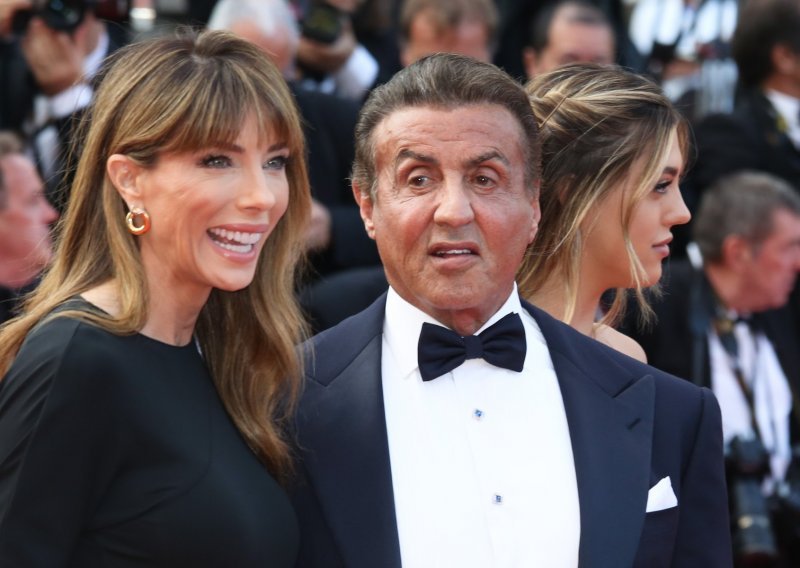 Holivudski snagator Sylvester Stallone slavi veliku 25. godišnjicu braka sa zgodnom Jennifer