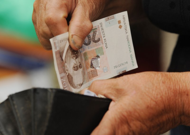 Muškarac kod Zadra šest godina umjesto na račun udruge novac primao na osobni, ukupno je ukrao gotovo osam milijuna kuna