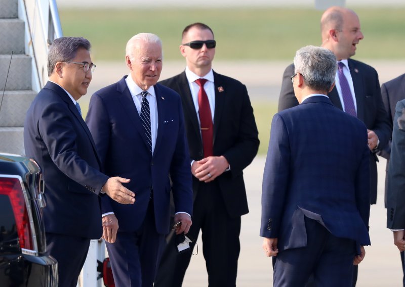 Biden stigao u Južnu Koreju