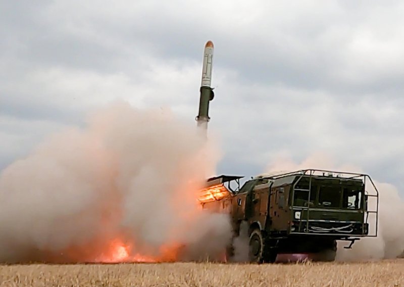 Ruska vojska okrenula se bacanju 'glupih' bombi, prijeti li joj zaista nestašica precizno vođenih projektila?