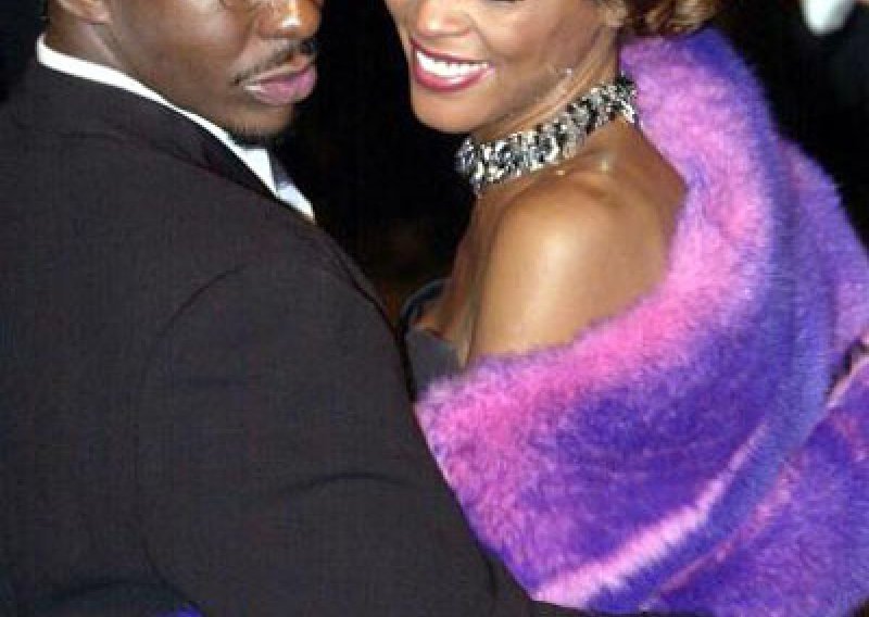 Bobby Brown napisao knjigu o životu s Whitney