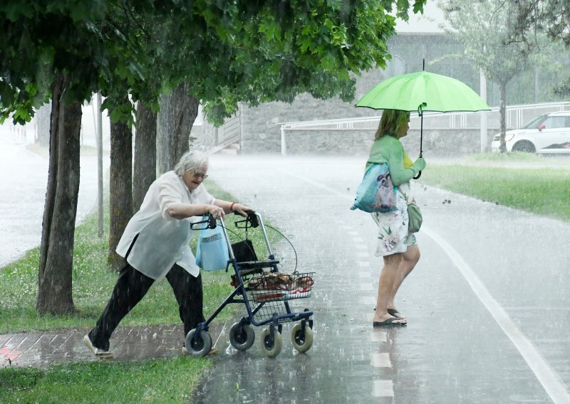 Nevrijeme nas ovog vikenda može iznenaditi u bilo kojem trenutku, doznajte kad se očekuje u vašem kraju