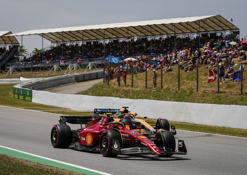 [FOTO] Charles Leclerc i s pogreškom ugrabio 'pole position'; Max Verstappen odmah do njega pa progovorio o problemima u kojima se našao