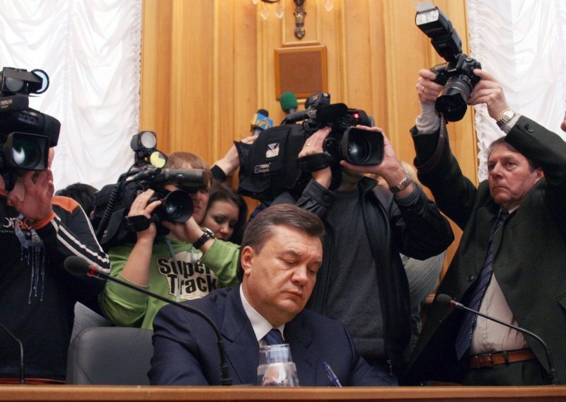 Optužen za izdaju: Ukrajinski sud naredio uhićenje nekadašnjeg predsjednika Janukoviča