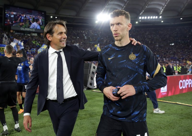 Interov trener Simone Inzaghi smrknuta lica otišao s hitnog sastanka na kojem su bili čelnici kluba; mora prodati jednog od ključnih igrača