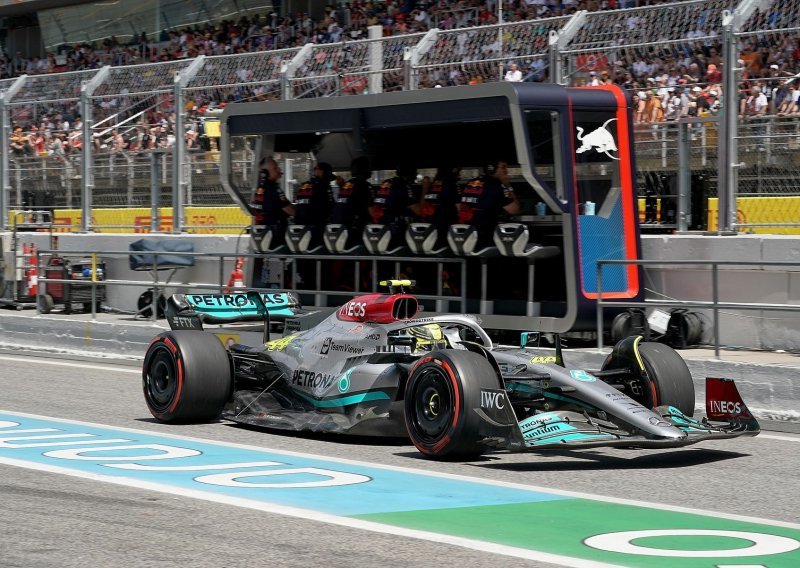 Lewis Hamilton u situaciji kakvoj dosad nije bio, a njegove riječi o svojem statusu u momčadi za mnoge su iznenađenje