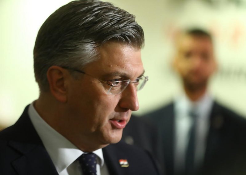 Plenković: Najvažnije je u krizama bilo spriječiti socijalnu frakturu