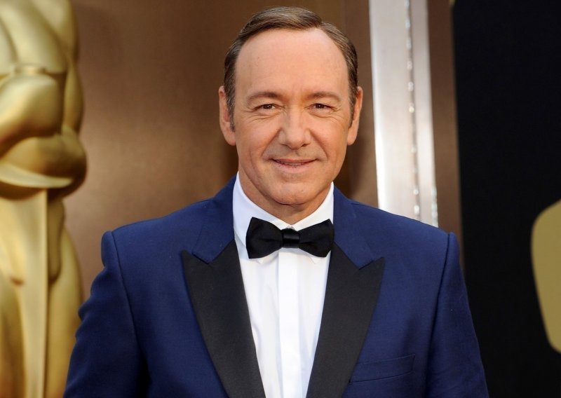 Kevin Spacey optužen je za seksualni napad na trojicu muškaraca