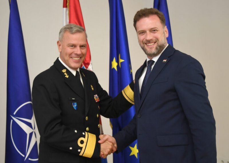 Banožić s admiralom Bauerom: Vlada podupire NATO-ovu politiku proširenja na nove članice