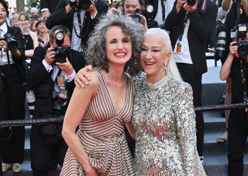 Ponosno nose sijede: Andie MacDowell i Helen Mirren s razlogom su ukrale svu pozornost na crvenom tepihu