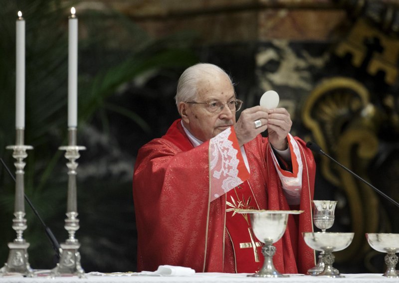 Preminuo Angelo Sodano, dugogodišnji vatikanski državni tajnik