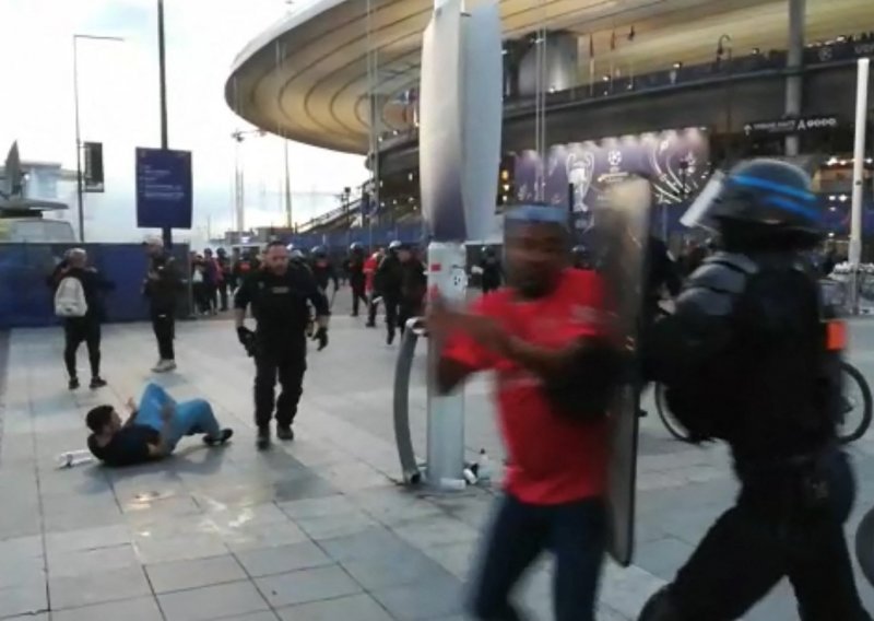 [FOTO] Što se ustvari događalo uoči finalne utakmice Lige prvaka? Oglasila se pariška policija: Desetine uhićenih, stotine ozlijeđenih