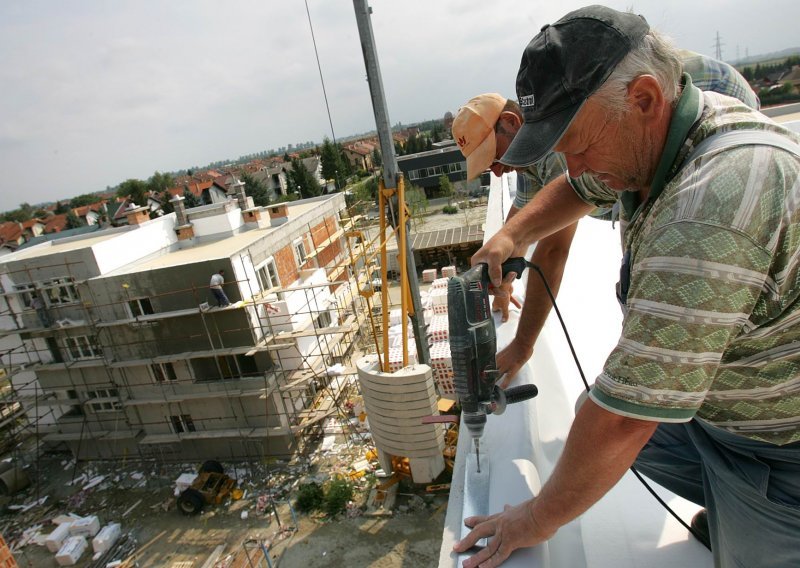 Kvadrat stana na Jadranu jeftiniji gotovo 200 eura