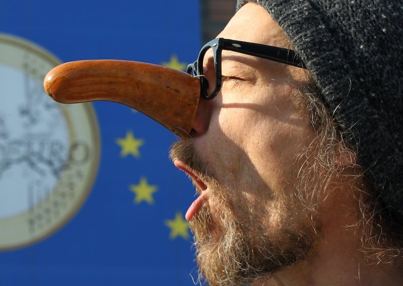 Litva unatoč krizi želi u eurozonu