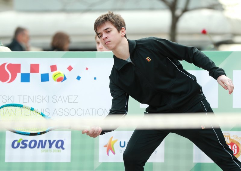 Tinejdžer iz Splita Dino Prižmić izborio polufinale juniorskog Roland Garrosa