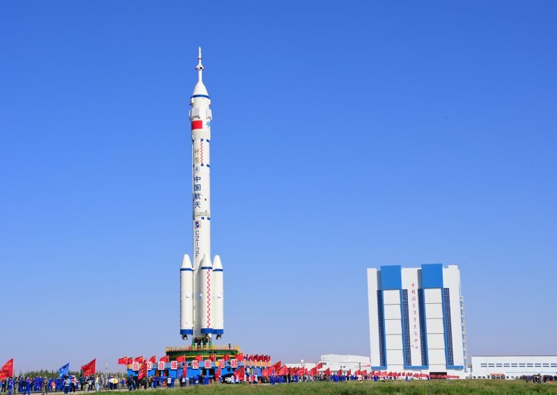 Kina u svemir šalje 'božanski brod' s astronautima koji će graditi svemirsku stanicu