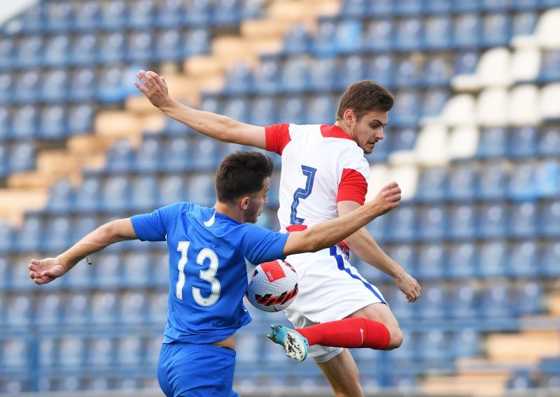 Hrvatski izbornik Zlatko Dalić je nakon debakla donio odluku koja ima veliki utjecaj i na mladu reprezentaciju