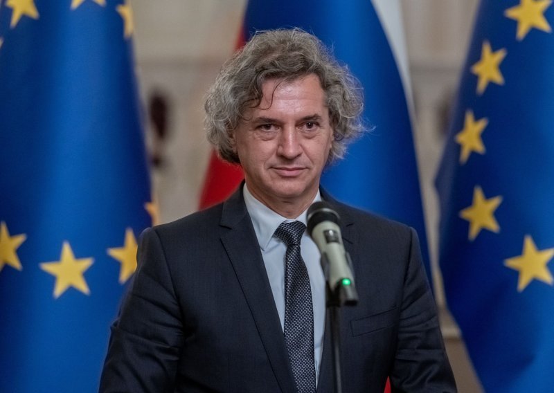 Golob želi ući u novu Macronovu paneuropsku stranačku obitelj