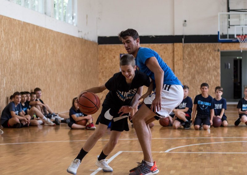 Instruktori za poželjeti; u Dinamovom kampu nove košarkaše podučavat će bivši reprezentativac, ali i bivši hrvatski izbornik te NBA trener