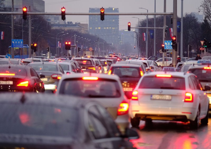 Pokrenuta peticija protiv izmjena Zakona o sigurnosti prometa na cestama: 'Nanose štetu i liječnicima i pacijentima'