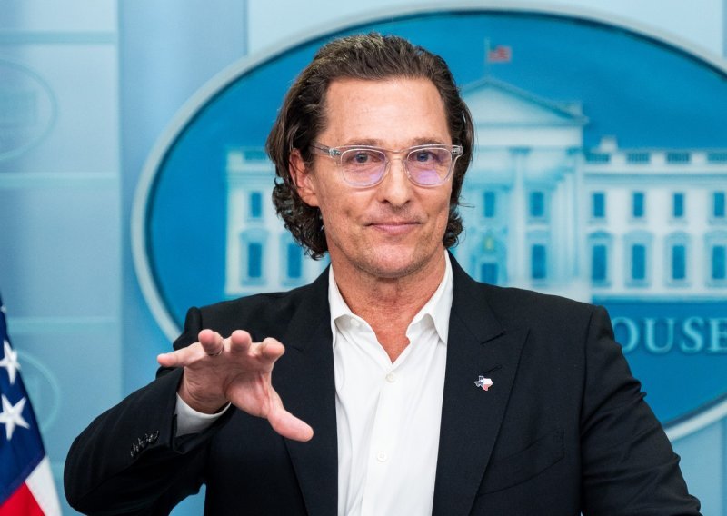 Matthew McConaughey na rubu suza govorio o ubijenima u Uvaldeu: 'Pomoću ovih tenisica su je identificirali. Nisu mogli nikako drugačije. Što kažete na to?'