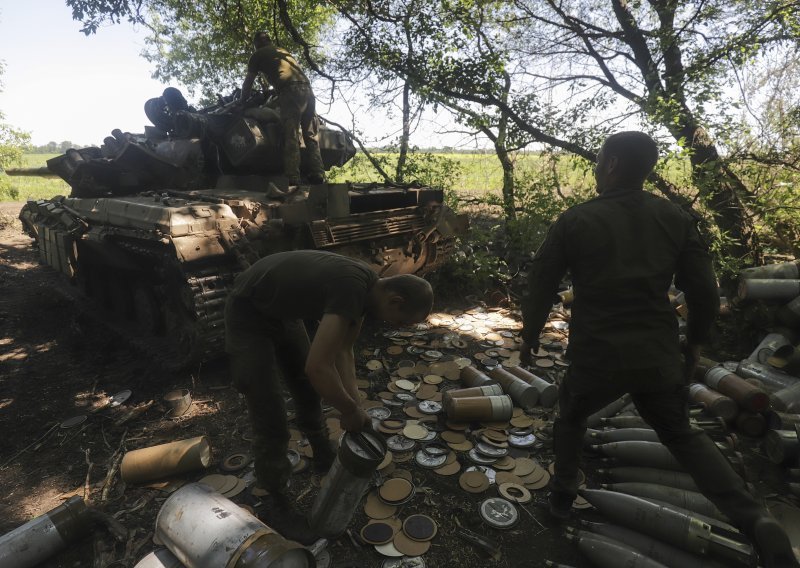 Ukrajinci ubrzano napreduju, dogurali do granice samoproglašene republike Luhansk