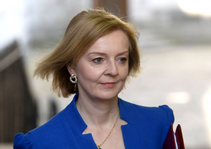 I britanska ministrica vanjskih poslova Liz Truss najavila kandidaturu: Vladat ću kao konzervativac