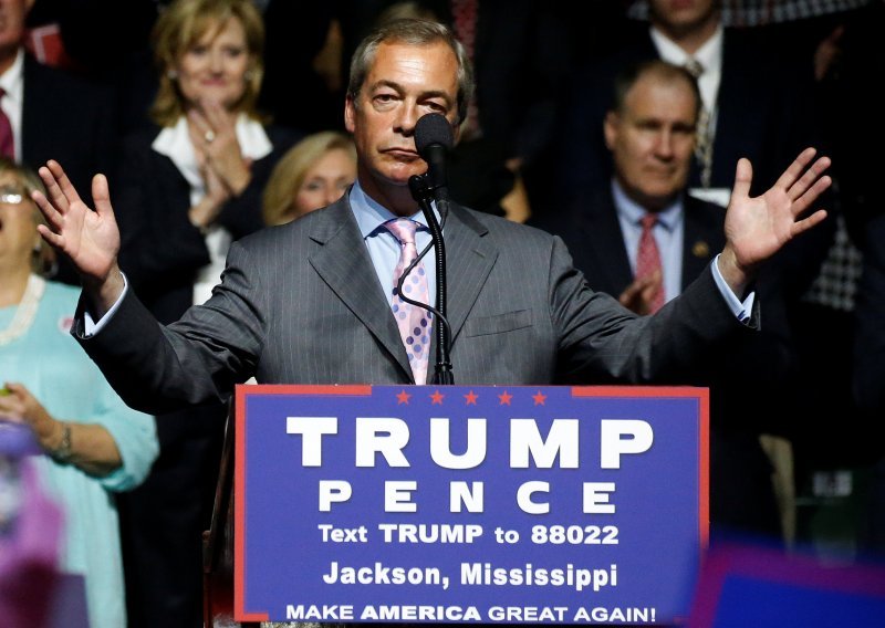 Farage podržao Trumpa: Ne bih glasao za Hillary ni da mi plate