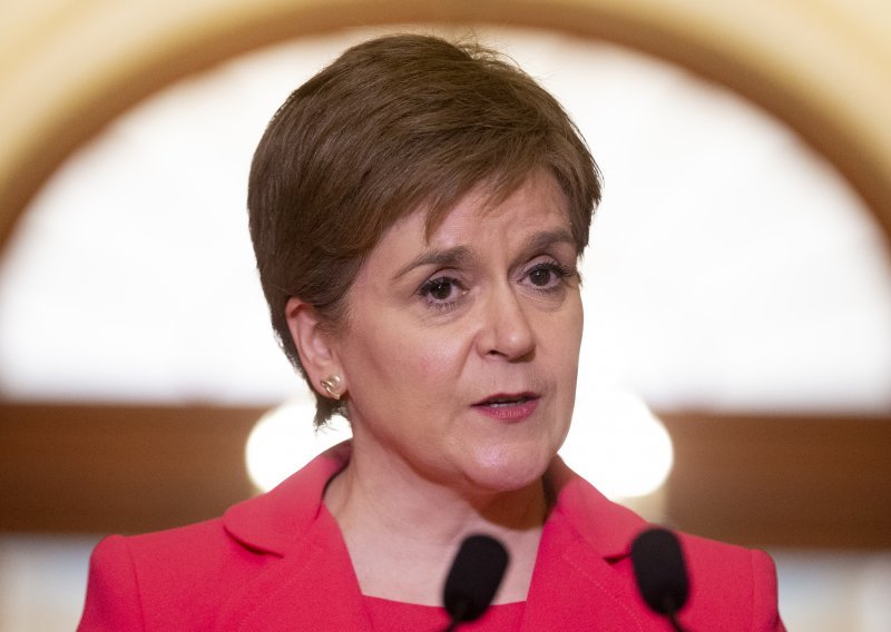 Sturgeon nastavlja s planovima za referendum o neovisnosti Škotske
