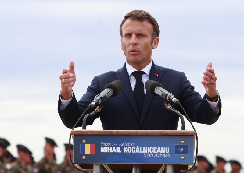 Macron u Rumunjskoj: Europa treba jače podržati Ukrajinu i narod koji se herojski odupire