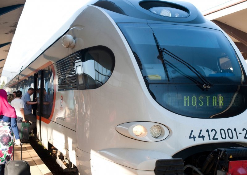 Nakon osam godina ponovo prometuje putnički vlak između Ploča i Sarajeva