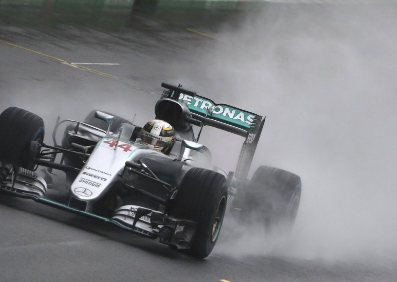 Hamilton slavio na kiši, odluka o prvaku u Abu Dhabiju