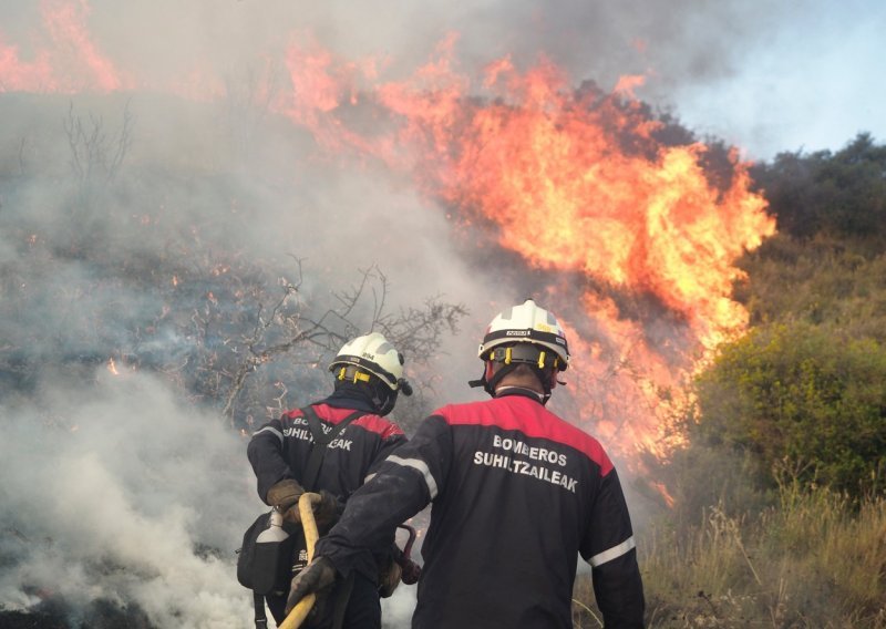 Šumski požari pustoše Kataloniju
