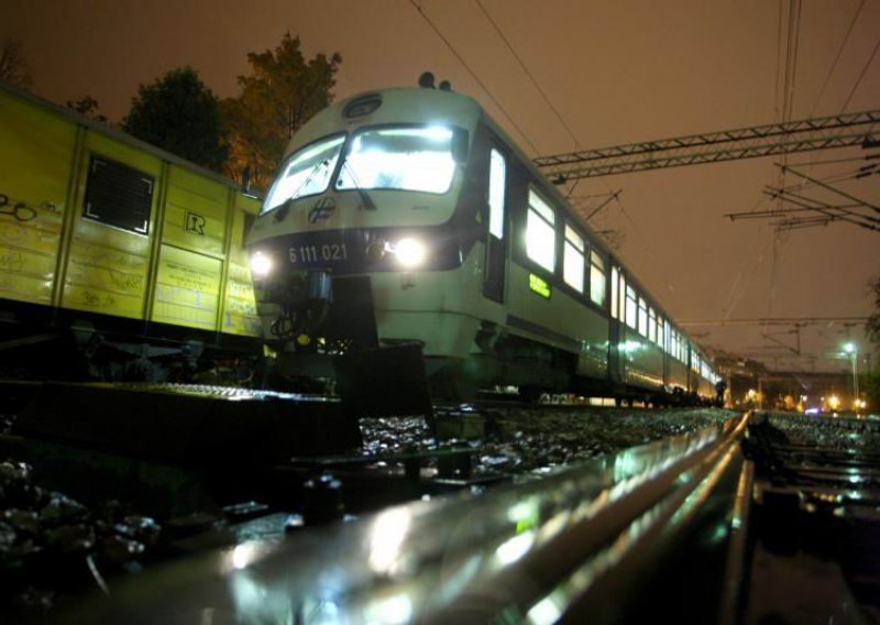 'Pomozite Slavoniji barem obnovom željeznice'