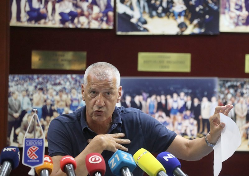 [FOTO] Aco Petrović: Od igrača je ostao samo Prkačin, očekujem uplate trenera koji su u Ciboni postali imena, a za 10 dana ćemo ili odustati ili krenuti dalje prema cilju