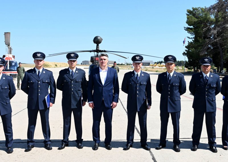 [FOTO/VIDEO] Milanović u Zemuniku: Vi ste nasljednici najhrabrijih među najhrabrijima