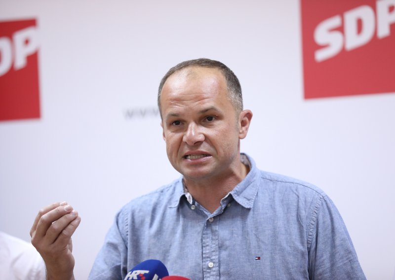 SDP: Vlada kasni sa svim mjerama oko inflacije, PDV na gorivo nije sveta krava, stopa se može smanjiti