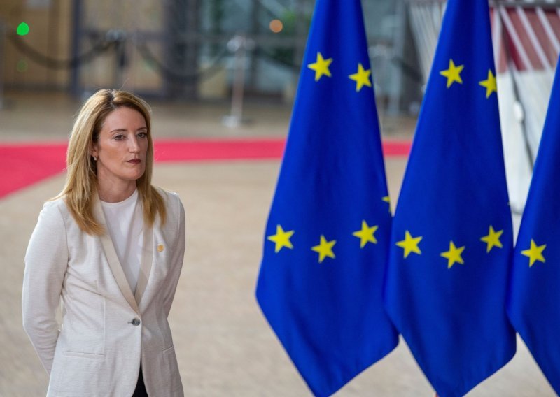 Europski parlament traži kandidatski status Ukrajine i Moldavije 'bez odgode'