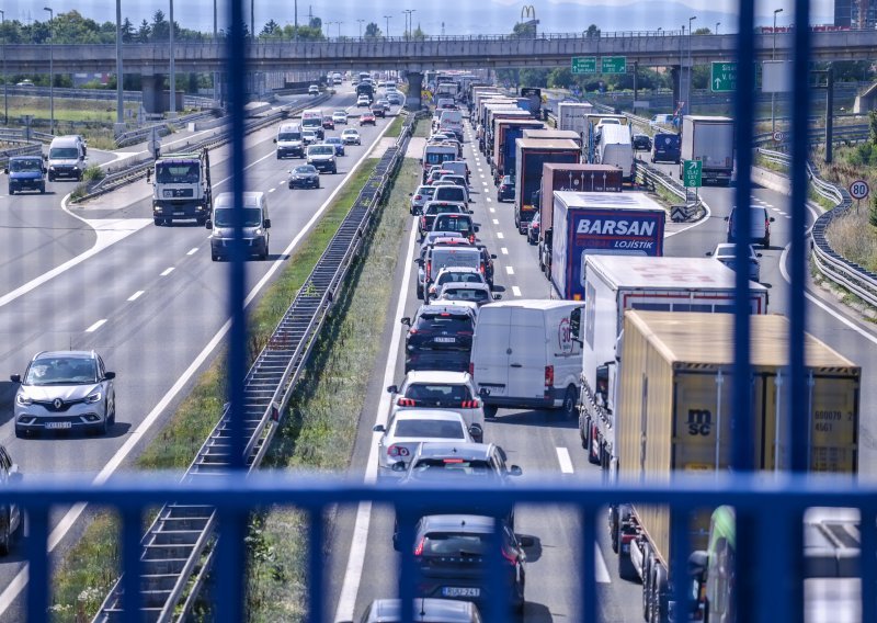 [FOTO/VIDEO] Pripremite živce: Na zagrebačkoj obilaznici kolona duga 5 kilometara, vozi se uz ograničenja